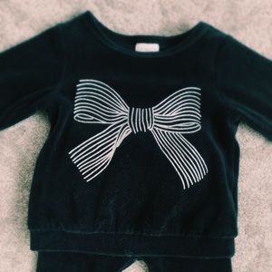 Macy’s First Impression 2 pc set